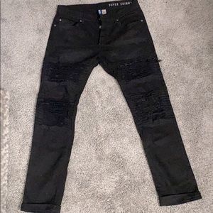 H&M (DIVIDED) Super Skinny Ripped Jeans.